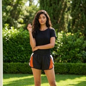 EUC “The Way Home” Free people shorts Sz S